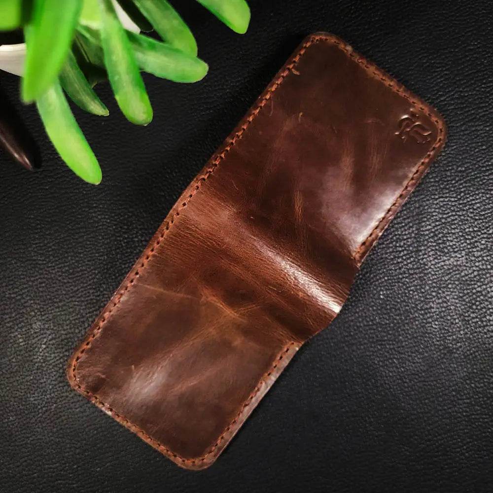 Article No 202 Compact Bifold Leather Wallets - Ridge N Threads Pakistan